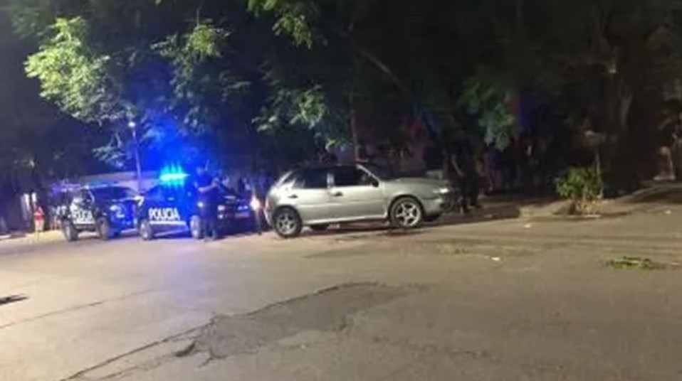 horror-en-mendoza:-atropello-a-un-hombre,-lo-arrastro-por-350-metros-y-provoco-que-le-amputen-las-piernas