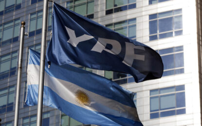 Juicio por YPF: el Gobierno dice que no está en desacato y acusa a Burford de embarrar la cancha