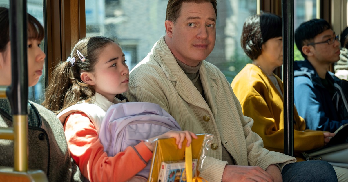 un-brendan-fraser-increible-interpreta-lo-que-uno-quiera-en-familia-en-renta