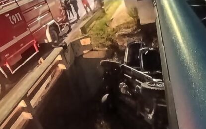 Trágico accidente en Mendoza: una mujer y su hija murieron tras chocar sobre un puente en la ruta 40