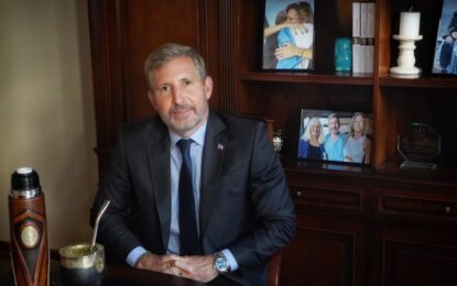 Denuncian espionaje en Entre Ríos: encontraron aparatos para grabar y filmar en la oficina de Rogelio Frigerio