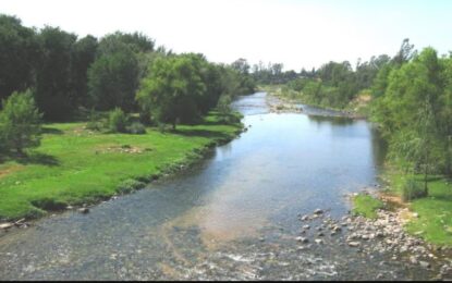Un hombre se arrojó al río a nadar con su hijo y murió ahogado en Córdoba