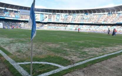 Las canchas del fútbol argentino están hechas pelota: bronca, multas y posibles mudanzas