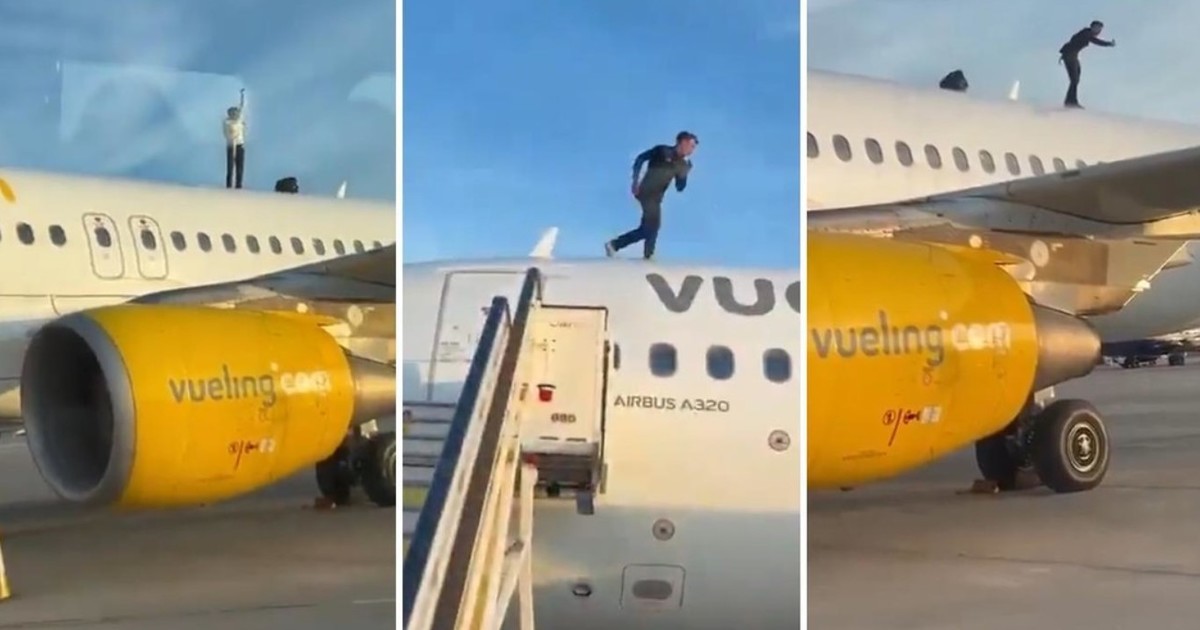 un-joven-se-subio-al-techo-de-un-avion-y-retraso-el-despegue-durante-dos-horas