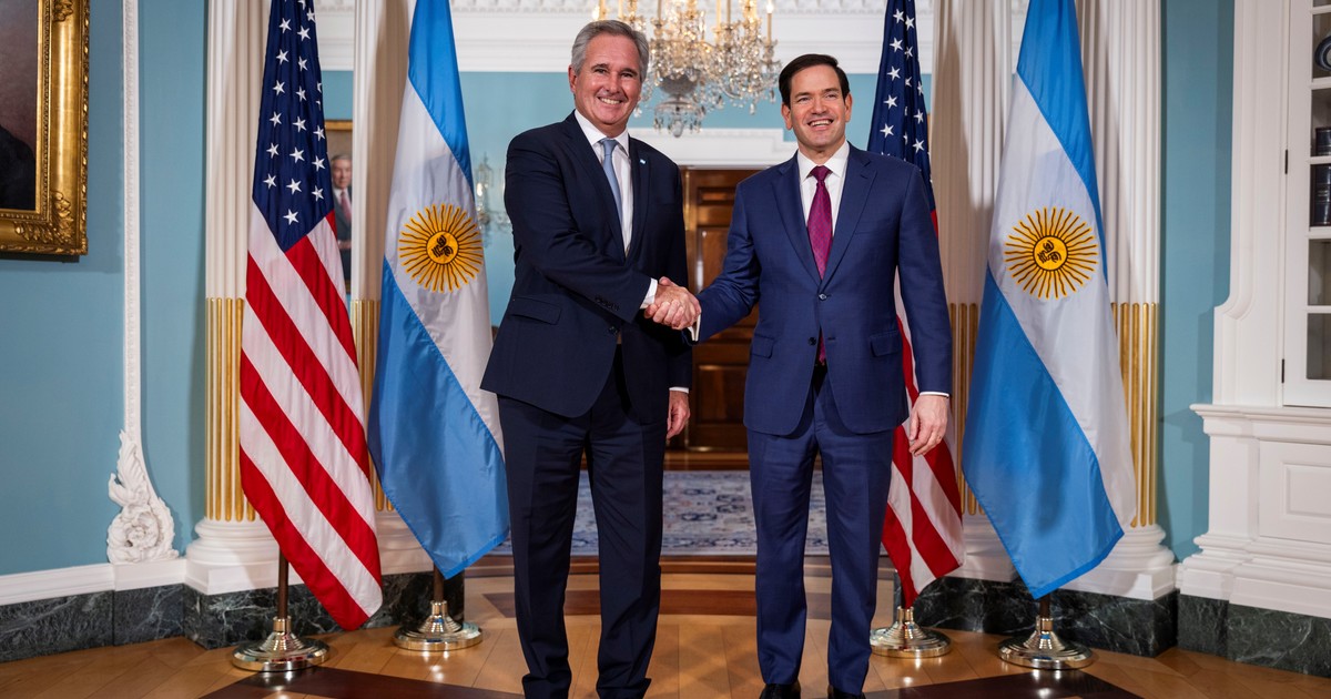 quirno-llego-a-washington-para-una-cumbre-de-minerales-criticos-que-convoco-el-gobierno-de-donald-trump