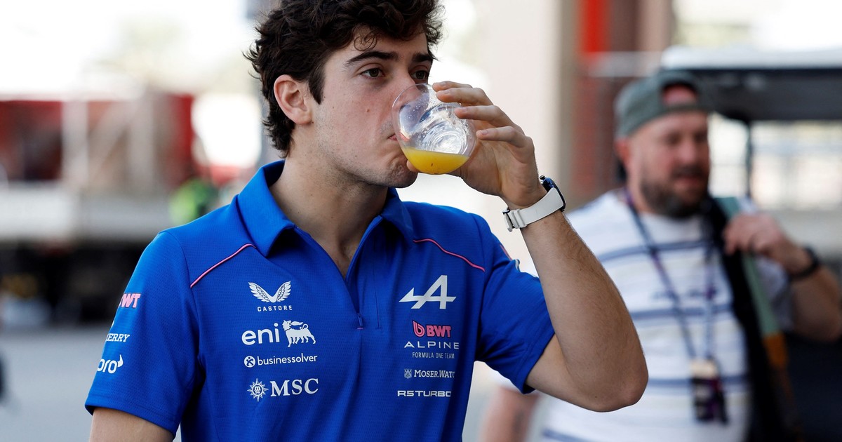el-director-deportivo-de-alpine-explico-que-le-paso-al-coche-de-colapinto-en-bahrein:-la-reaccion-del-argentino