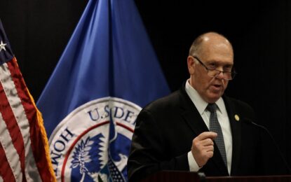 El gobierno de Donald Trump anuncia el fin del polémico operativo anti-inmigrantes en Minnesota