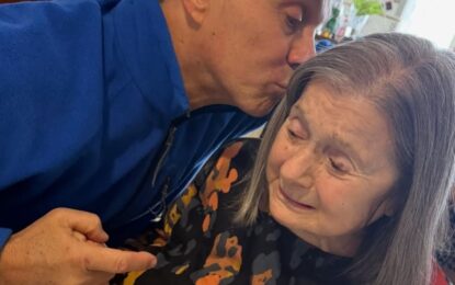 Sergio Lapegüe celebró el cumpleaños de su mamá Elba, a días del violento asalto en su casa de Lomas de Zamora