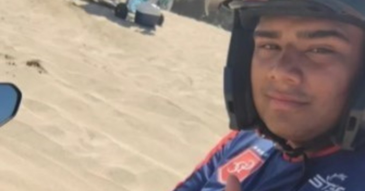 descontrol-en-villa-gesell:-quien-era-el-joven-que-murio-al-caer-de-un-medano-con-su-moto
