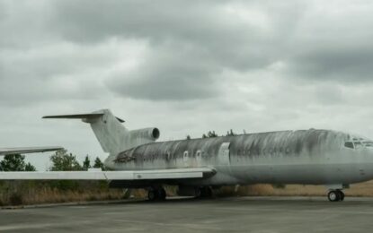 Así es por dentro “Lolita Express” el avión abandonado de Jeffrey Epstein
