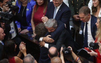 Inflación, privatizaciones, FMI, dólar e inocencia fiscal: las definiciones de Luis Caputo para la segunda mitad del mandato de Milei