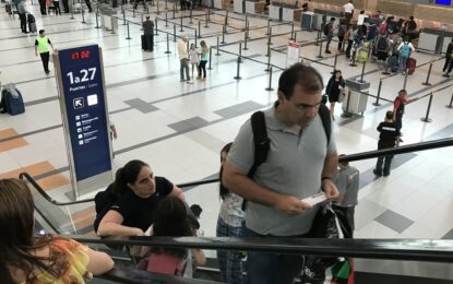Dólares con tarjeta: por turismo en el exterior, los pagos en moneda extranjera marcaron otro récord en ocho años