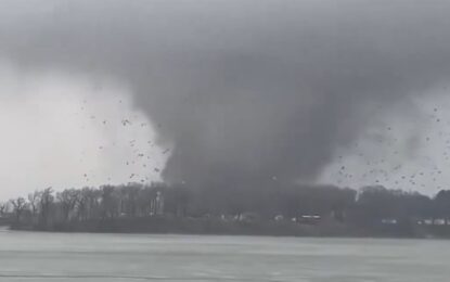 Al menos cuatro muertos tras el paso de impresionantes tornados en Michigan