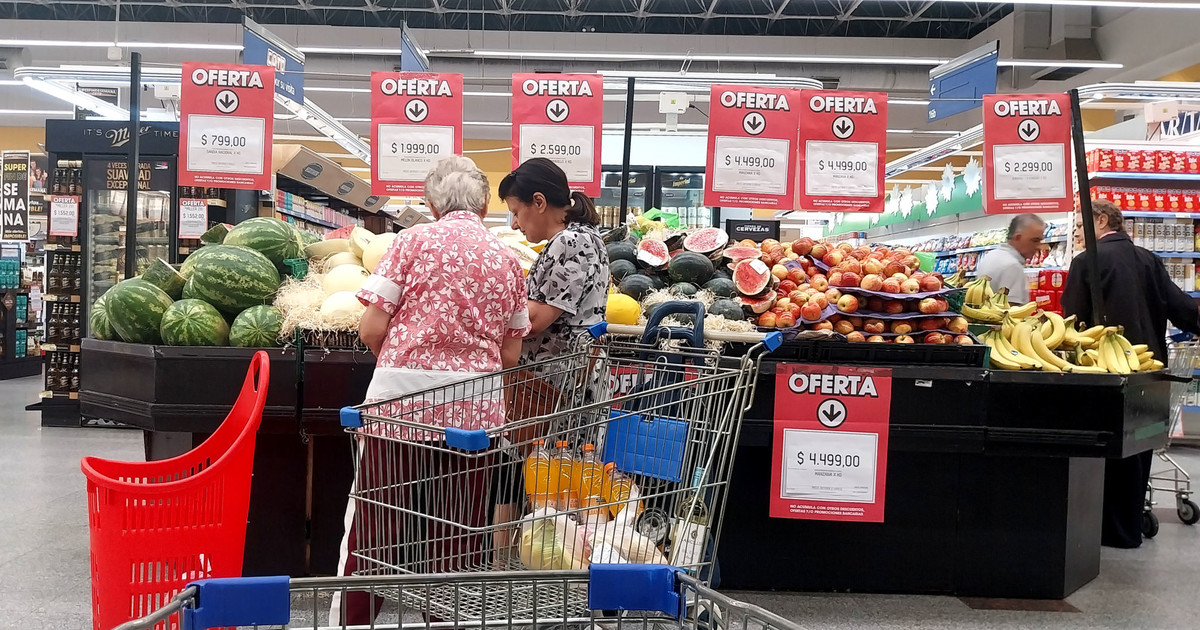 tras-la-suba-de-la-nafta,-llegan-aumentos-de-precios-a-las-gondolas:-suben-entre-2%-y-5%