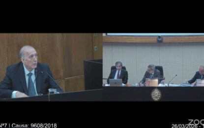 En una coartada, un ex funcionario K reconoció que Roberto Baratta iba a su casa pero no a buscar coimas: «Venía a retirar bolsas de yerba»