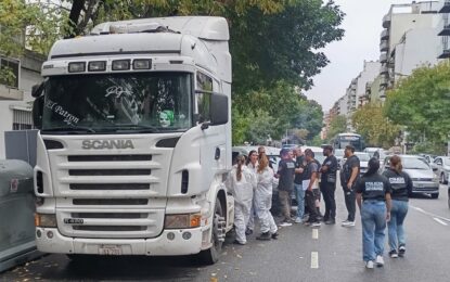 Incautación millonaria: hallaron una carga de ketamina líquida en el falso tanque de un camión en pleno Caballito