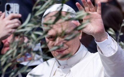 El mensaje del Papa en el Domingo de Ramos: “¡Depongan las armas, recuerden que son hermanos!”