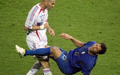 Jugadores con más expulsiones en la historia de los Mundiales