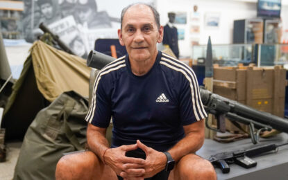Luis Alberto Escobedo, el soldado que volvió de las Islas Malvinas para ser ídolo en el fútbol: «Me llevaron a la guerra y no sabía nada»