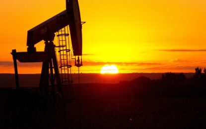 El precio del petróleo se derrumbó tras el anuncio de Trump sobre la tregua con Irán y perfora los US$ 100