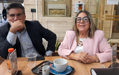 La escribana de Manuel Adorni ya está en Comodoro Py y se prepara para declarar por los bienes del jefe de Gabinete