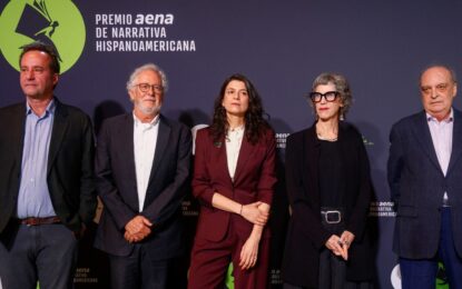 La argentina Samanta Schweblin ganó un millón de euros por el primer Premio Aena de Narrativa