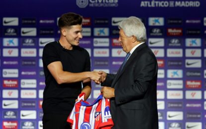 Julián Alvarez suena en el Barcelona pero el presidente del Atlético de Madrid lanzó una frase desafiante: «Yo soy Dios»