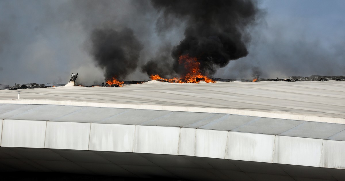 un-impactante-incendio-destruyo-el-techo-del-velodromo-olimpico-de-rio-de-janeiro