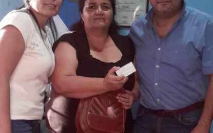 Polémica con el hermano de un diputado libertario que se hizo viral por regalar medicamentos