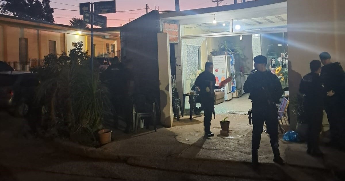 frontera-caliente:-tomaba-una-cerveza-en-un-bar-de-misiones-y-sicarios-lo-acribillaron-a-balazos