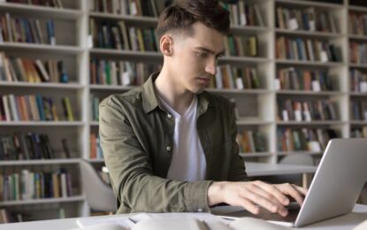 Ofrecen 400 becas gratuitas para aprender a programar en una reconocida institución tecnológica: cómo anotarse