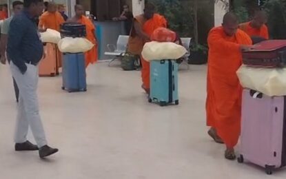 Detienen a 22 monjes budistas con 112 kilos de droga en un aeropuerto