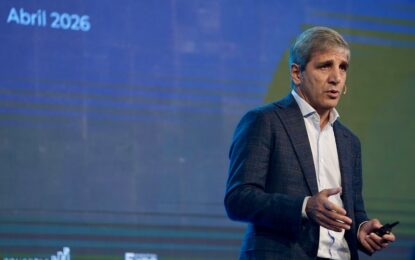 Caputo, optimista ante empresarios: anticipó que la inflación de abril fue más baja y que la actividad volverá a crecer