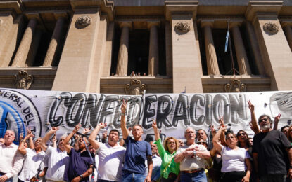 En la previa al Día del Trabajador, la CGT marcha a Plaza de Mayo y ya imagina un nuevo paro general contra Milei