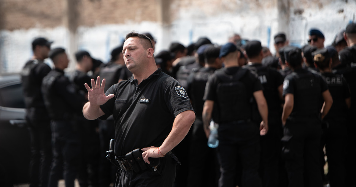 borro-chats-de-un-celular-secuestrado-en-una-investigacion-judicial-de-asuntos-internos-de-la-policia:-quedo-preso