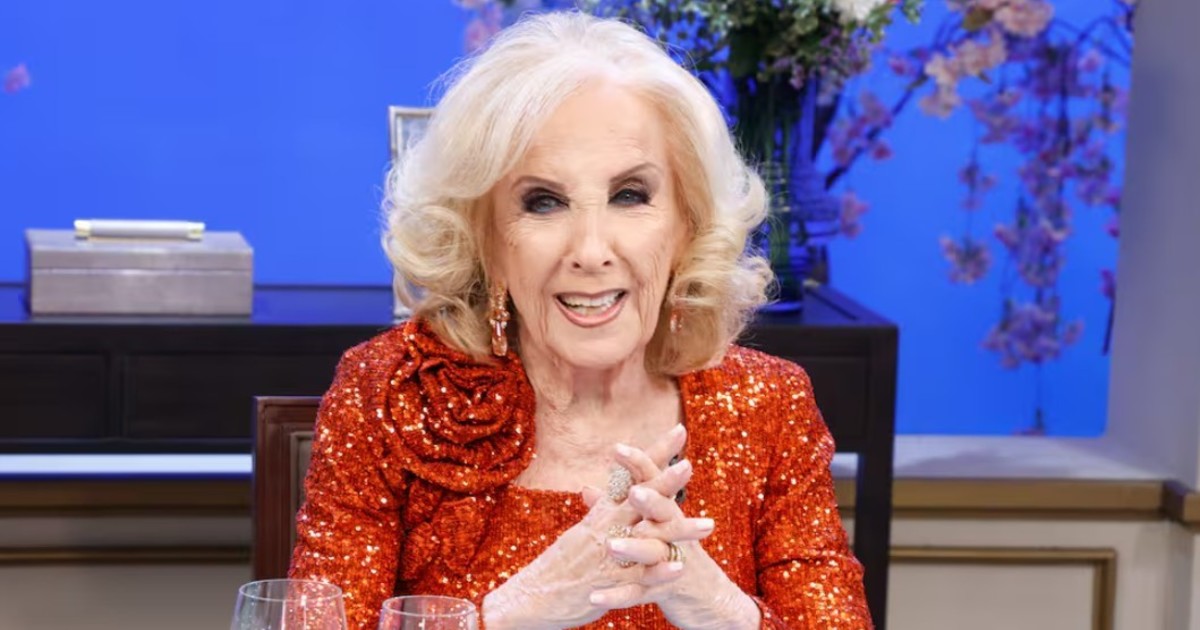 mirtha-legrand-retomo-sus-clasicos-tes-de-los-domingos,-tras-semanas-de-preocupacion-por-su-salud