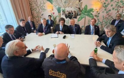 Milei se reunió con empresarios en Los Ángeles, pero se canceló su encuentro con el organizador del foro global