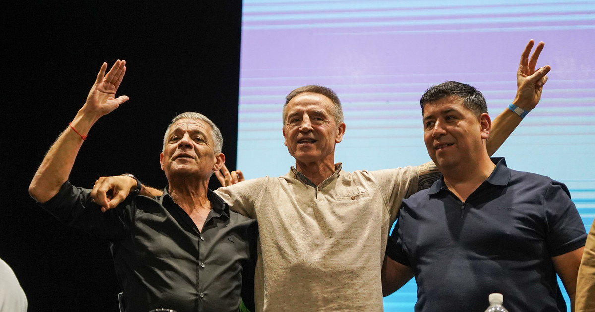 fuego-cruzado-entre-un-triunviro-de-la-cgt-y-maximo-kirchner:-pases-de-factura-por-cristina-y-la-falta-de-«coraje»-contra-milei