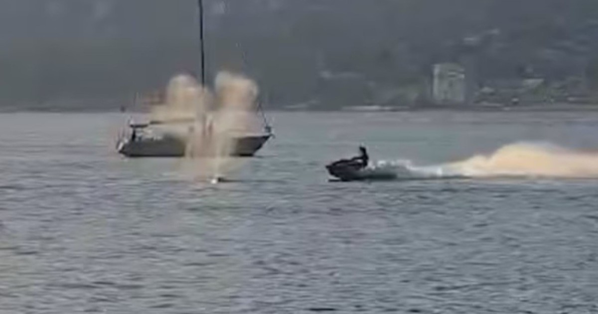 iba-en-una-moto-acuatica-y-sufrio-un-grave-accidente-al-chocar-contra-una-ballena-gris-en-canada:-«nunca-la-vi»