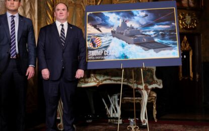 Estados Unidos construirá un buque de propulsión nuclear llamado Donald Trump y llueven las críticas