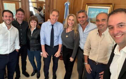 Karina Milei reúne a la mesa política cuando la Plaza de Mayo estará llena: despidos en el Estado y más ruidos internos por Adorni
