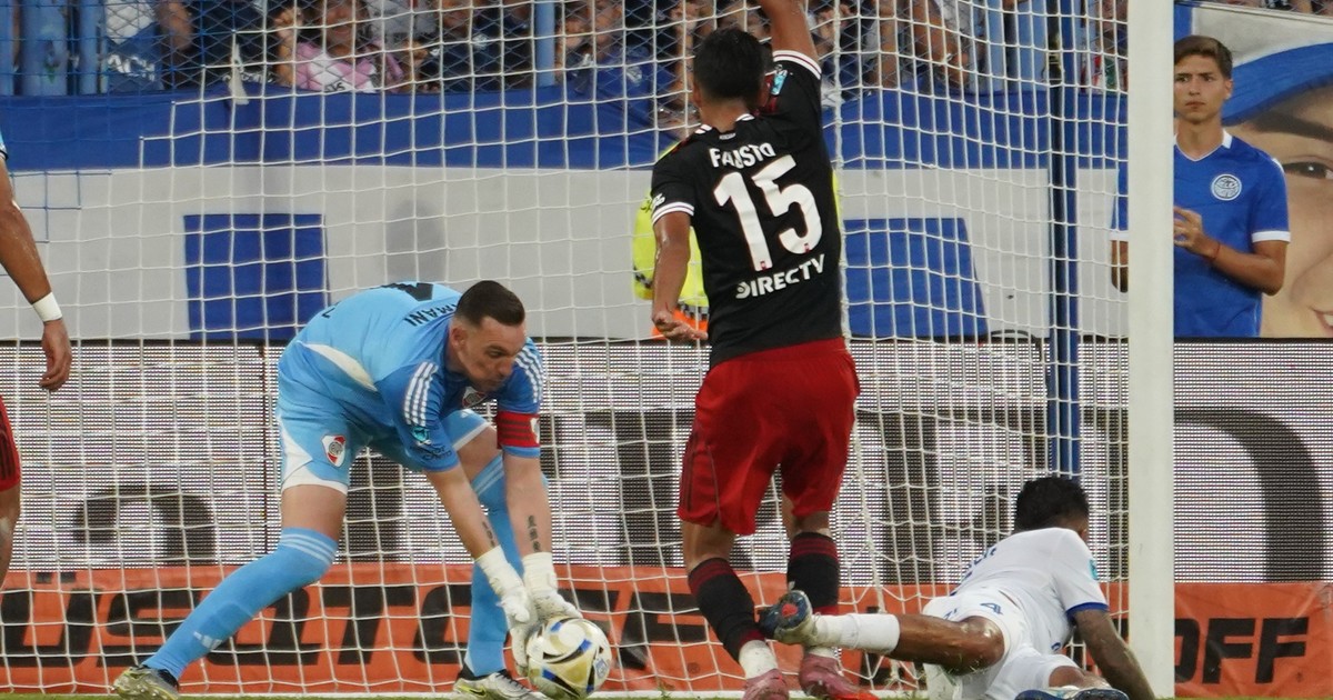 franco-armani-reaparece-en-river,-descarta-un-interes-para-volver-a-colombia-pero-en-su-entorno-admiten:-«seria-un-cierre-de-pelicula»