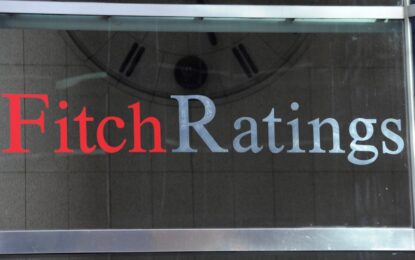 Después de subirle la nota a Argentina, Fitch le mejoró el rating a los bancos: qué dijo del crédito y la mora