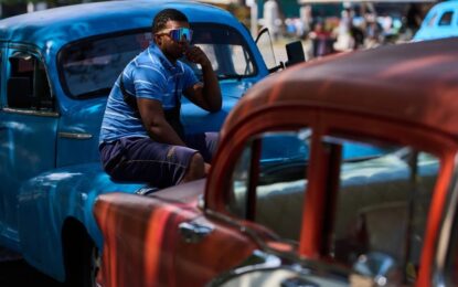 Más aviones espía y drones estadounidenses vigilan Cuba
