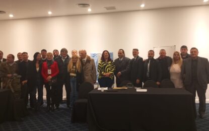 La Fundación La Roca presentó un proyecto de transformación económica en el Foro Internacional FUNAC