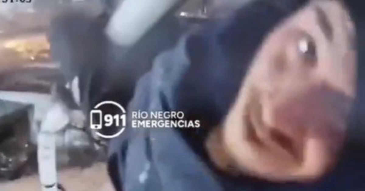 se-trepo-a-una-columna-luminica-para-inutilizar-el-domo-de-seguridad,-no-lo-logro-y-encima-quedo-escrachado-en-vivo