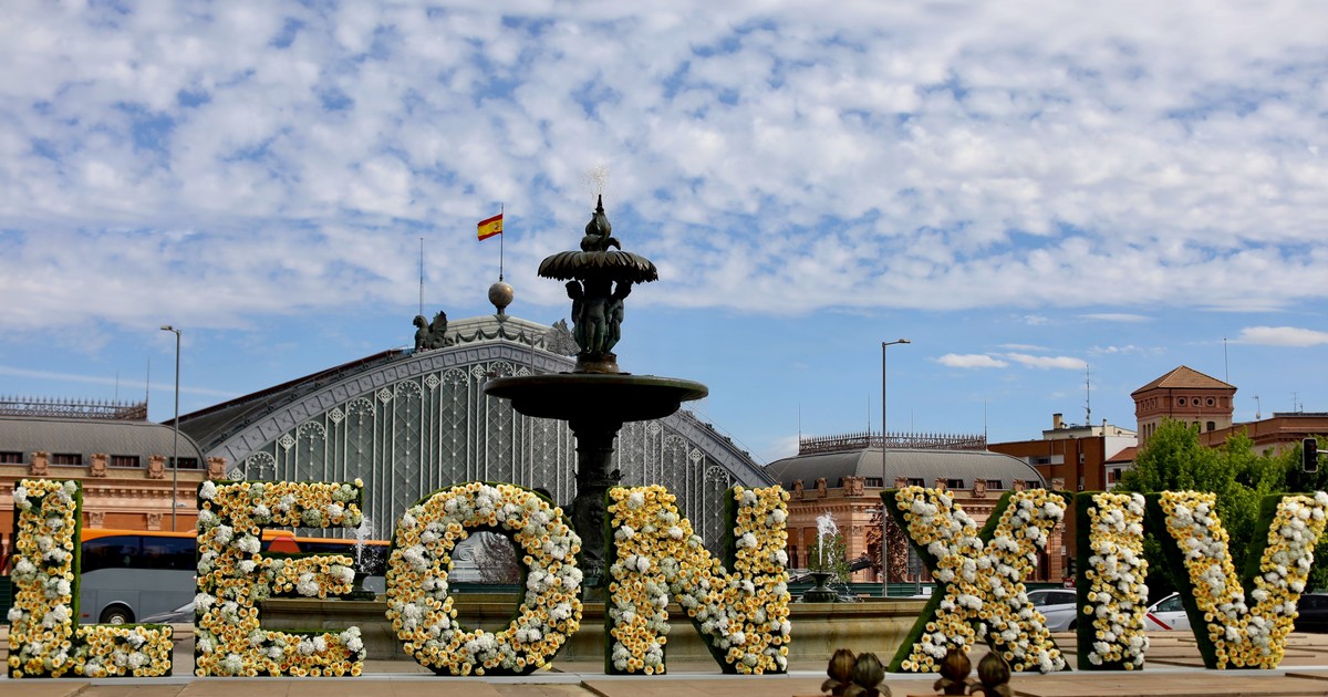 el-papa-leon-xiv-llega-a-espana-en-la-peor-crisis-de-gobierno-que-atraviesa-pedro-sanchez