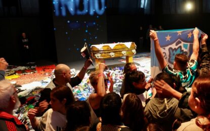 La emoción de Pablo Echarri y Nancy Dupláa en el último adiós al Indio Solari: «Hasta siempre»