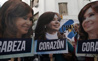 «Cada uno en la suya»: el aniversario de la prisión de Cristina Kirchner expone las tensiones internas en el peronismo