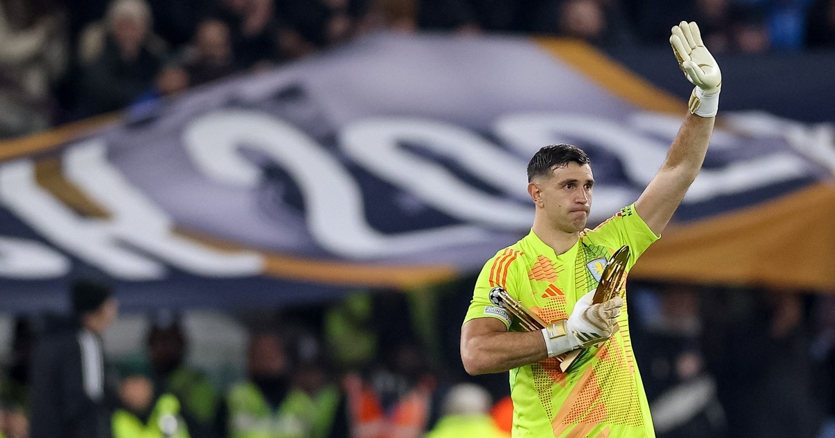 mientras-se-recupera-para-el-debut-en-el-mundial,-dibu-martinez-suena-en-un-gigante-de-italia
